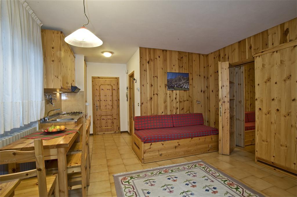 Residence Raffaella Santa Caterina Valfurva Zimmer foto