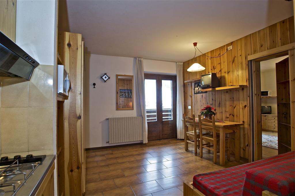 Residence Raffaella Santa Caterina Valfurva Zimmer foto